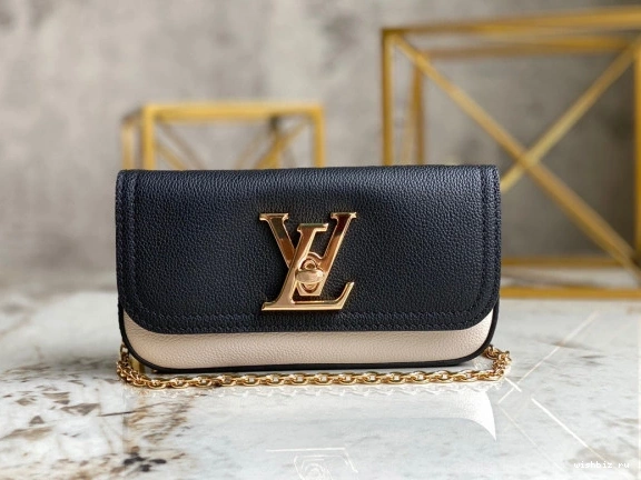 WIS Louis Lockme Vuitton pouch 0924